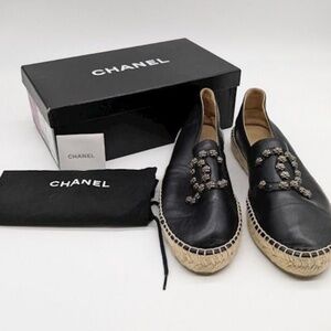 Authentic Chanel Black Lambskin Espadrilles Womens Size 42 - Rose Flower Stud